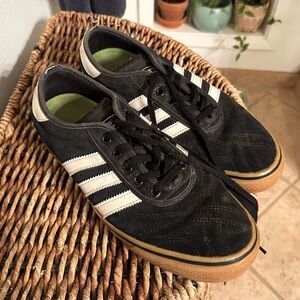 Adidas men's skateboarding size 9.5